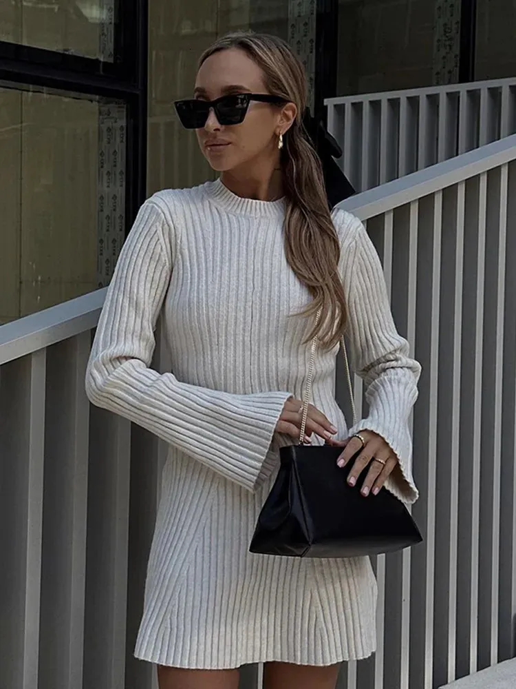 Women Solid Ribbed Pattern Knitted Aline Dress Fashion Oneck Flare Sleeve  Mini Dresses Autumn Lady High Streetwear 241218
