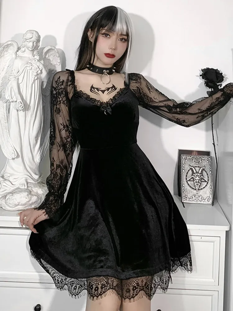 cute grunge dresses The Ultimate Guide to Grunge Aesthetic + Outfit Ideas [2024] - Cosmique  Studio