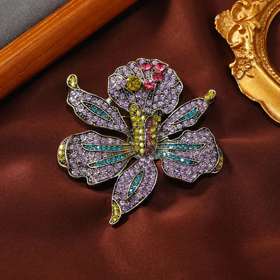 Vintage Style Silver Tone Brooch With White Enamel And Rhinestone Flower Design - Fashion Pin For Women
