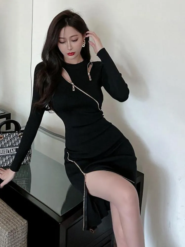2023 Autumn Black Club Black sweater dress - Sexy A-Line Casual Streetwear with Zipper, Long Sleeves, Slim Fit, and Hip Wrap for Women