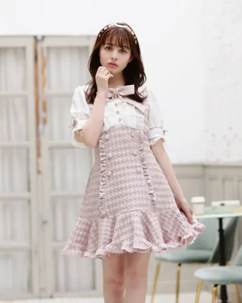 Japanese Mine Style Sweet Girl Waist Gingham Dress with Grid Detailing and Belly Covering for Spring and Summer