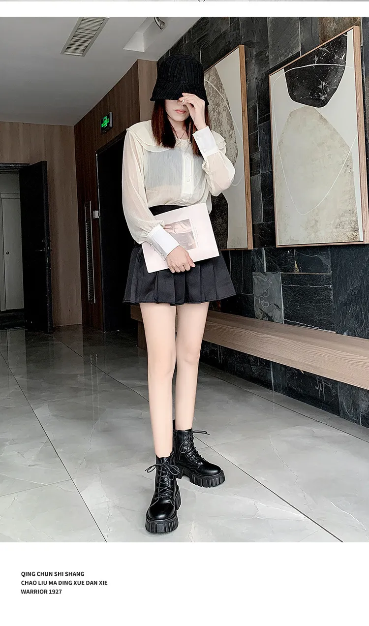 Women's Leather Lace-up Martin Boots Comfortable Winter Outdoor_voghion.com