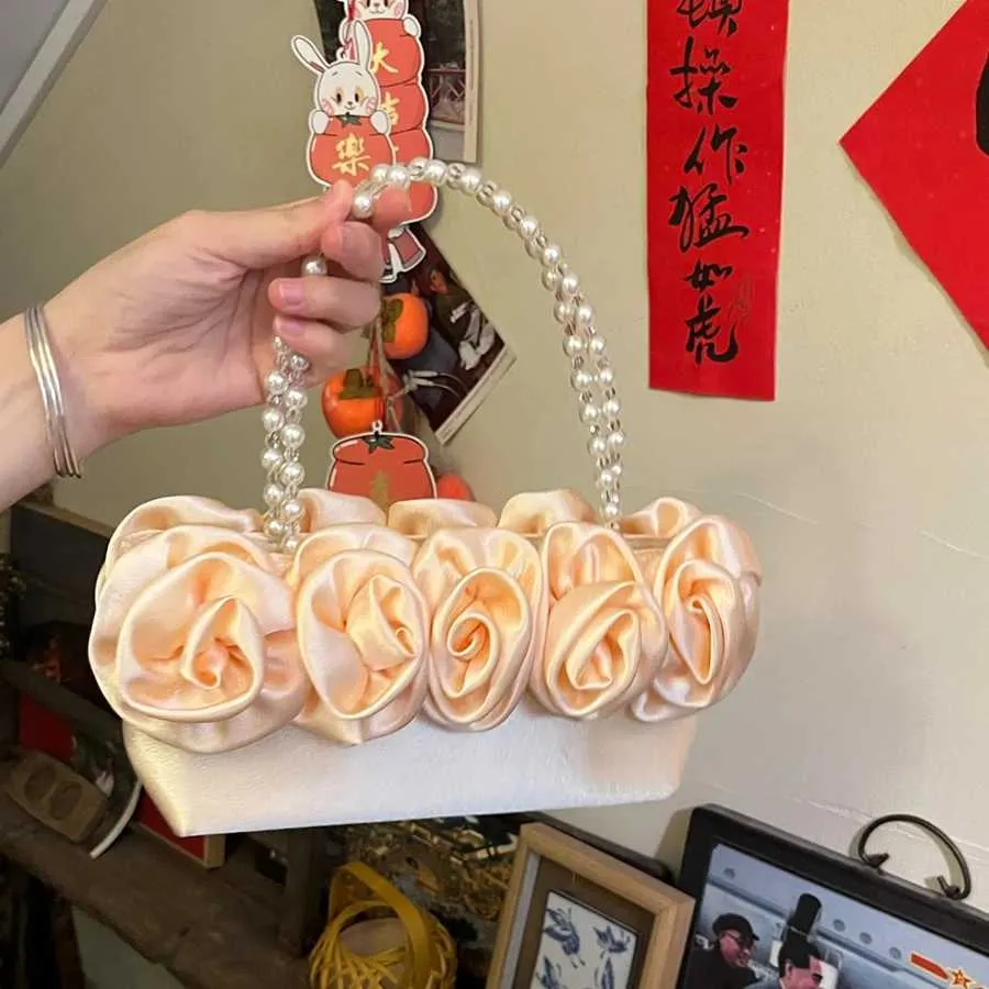 Elegant Retro Beaded Flower Silk Rose Handbag for Weddings, Dinners ...