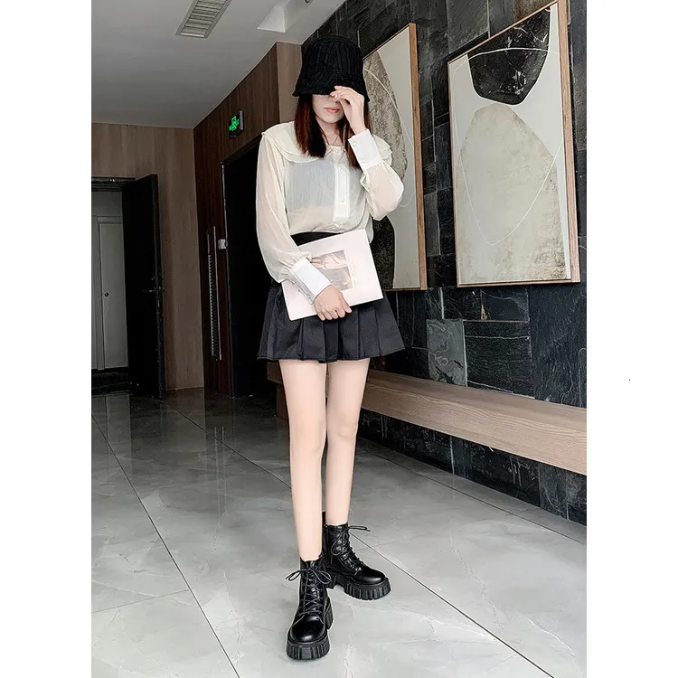 Women's Leather Lace-up Martin Boots Comfortable Winter Outdoor_voghion.com