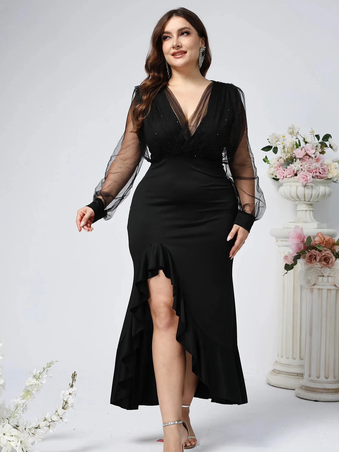 green emerald velvet dress Idia Plus Size Evening Gown in Bordeaux main image 1