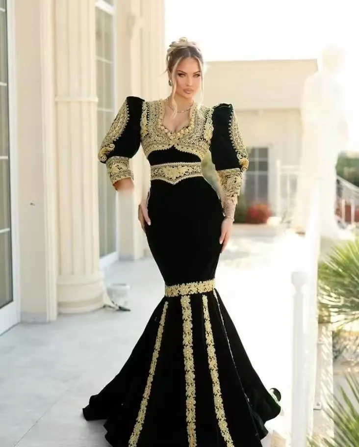 Black Velvet Trumpet Mermaid Evening Gown with Lace Applique and Zipper  Back from Dhgate Evening Dresses - price 439.85