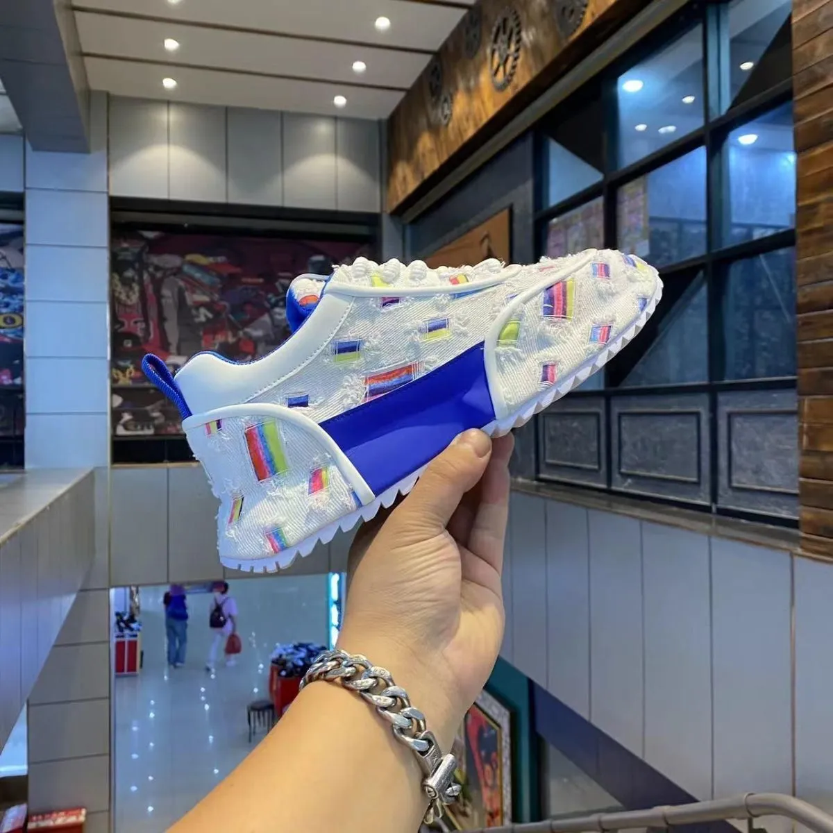 Herren-Sneaker mit Plateausohle für Frühling und Herbst – Trendige Mokassins mit farbenfrohen Streifen an der Sohle aus Canvas – Neu_voghion.com