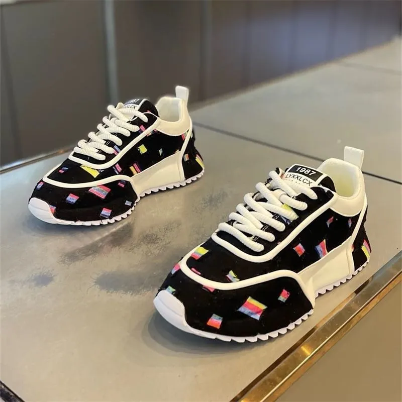 Herren-Sneaker mit Plateausohle für Frühling und Herbst – Trendige Mokassins mit farbenfrohen Streifen an der Sohle aus Canvas – Neu_voghion.com