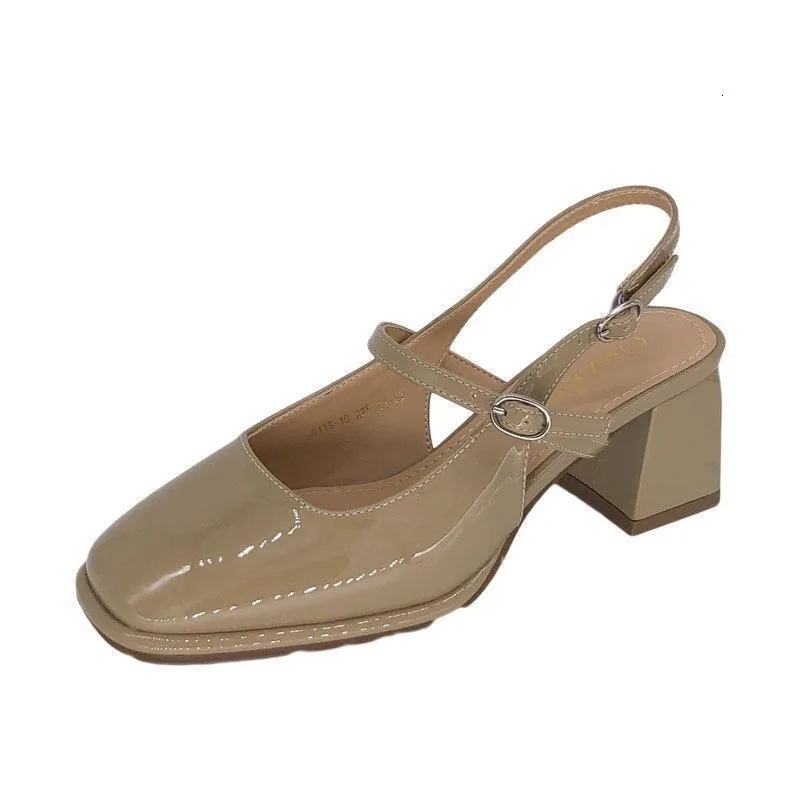 New Ddmywed Spring Mary Jane Shoes With Square Head One Line Buckle Lacquer Leather Coarse Custom Middle Heel Back Empty_voghion.com