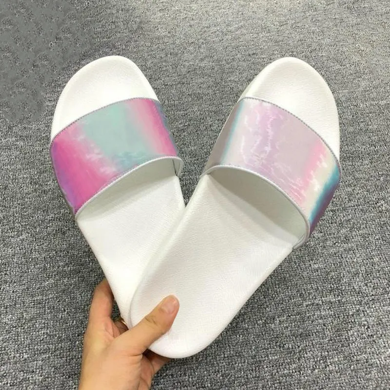 Mens Designer Brocade Slides: Classic Leather Rubber Beach White Slide  Sandals With Gear Bottoms For Summer From Tbtgroup, $20.11 In Bulk |  DHgate.Com