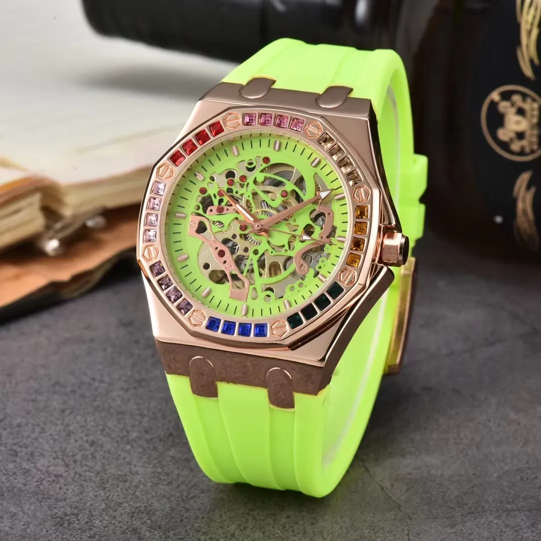 Couple Watch Set: Luxury Fashion Automatic Mechanical Wrist Watch