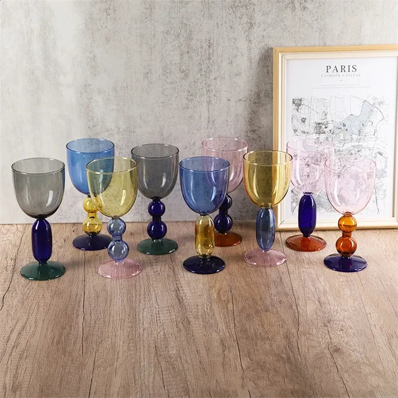 Bunte Glas-Weingläser mit Kontrastfarben - Kreative Trinkgläser aus Glas - Einfaches Design - Hochwertig und Langlebig