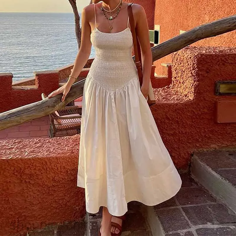 Summer Chic: Elegant Solid Color Casual Dress with Elastic Strap and Open Back for Women