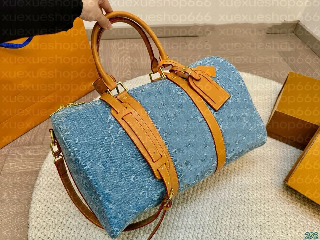 Designer Bags Men Duffel Bags Denim Embroidery Letter Women Shoulder Bags Crossbody Handbags Keepall 30 40 Totes Luxury Brand Ladies Crossbody Travel