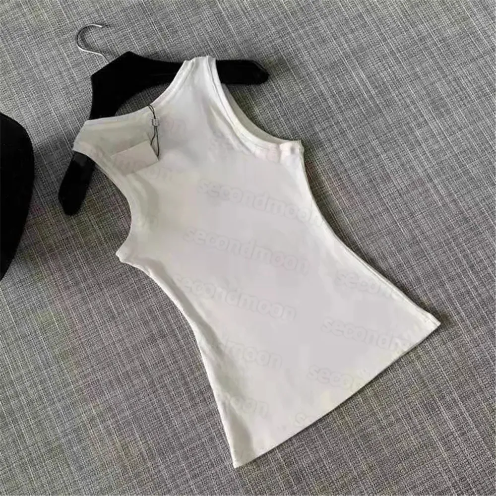 トップス OMMO FLASK PATTERN TOP VEST SET 即日発送 OMMO FLASK PATTERN TOP VEST SET - メルカリ