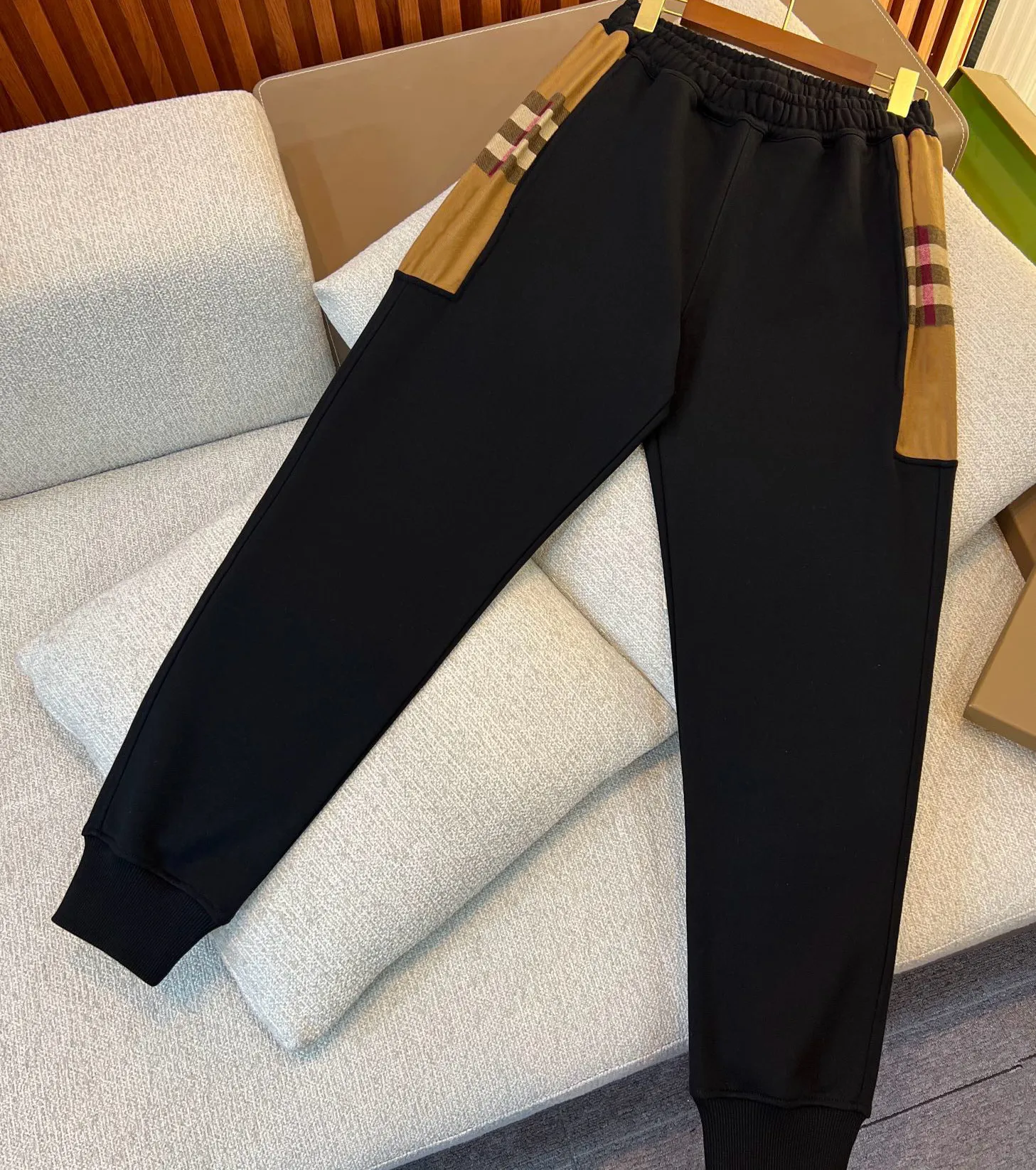 Pants Mens Designer Luxury Women High Quality Classic Letter Trousers Leisure Outdoor Motion High Street Fashion Joggers High Quality Comfortable