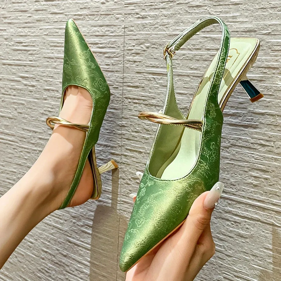 Satin Pointed Toe High Heel Pumps Women Green Slingback Wedge Sandals Formal Dress Shoes from Dhgate Dress Shoes - price 59.85 Satin Pointed Toe High Heel Pumps Women Green Slingback Wedge Sandals Formal Dress Shoes from Dhgate Dress Shoes - price 59.85