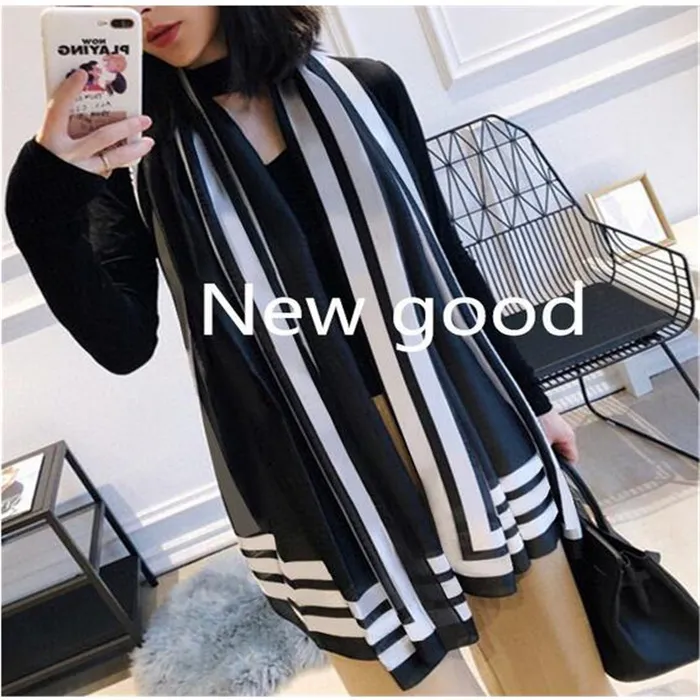 Lenço de seda de luxo para mulher xaile clássico com letras estampadas_voghion.com