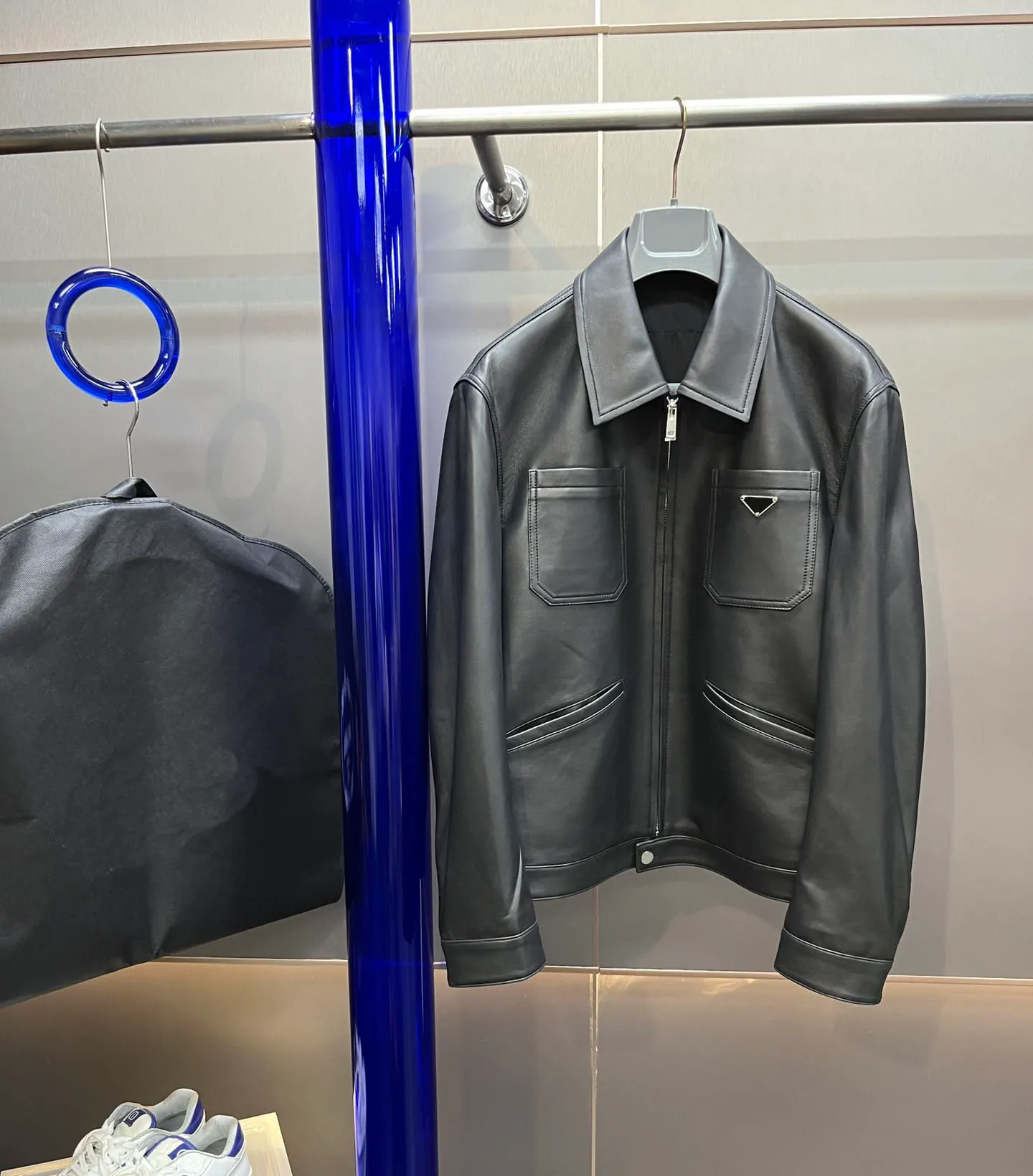 Save Big on Bulk Men's Sheepskin Leather Jacket High Quality Men's Leather  Jacket: Black Sheepskin, Luxury Designer Style Best Deals on DHgate