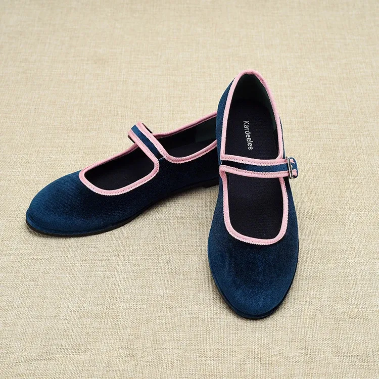 Chaussures plates à bout rond de style espagnol pour femmes Veet Mary Jane Fashion pour femmes Vert Bleu Marron 240705_voghion.com