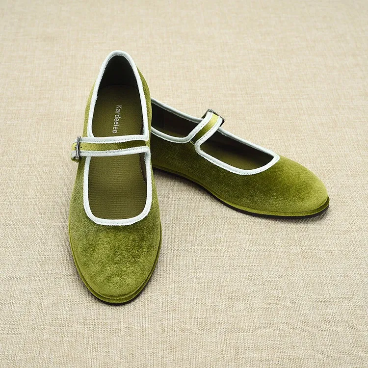 Chaussures plates à bout rond de style espagnol pour femmes Veet Mary Jane Fashion pour femmes Vert Bleu Marron 240705_voghion.com