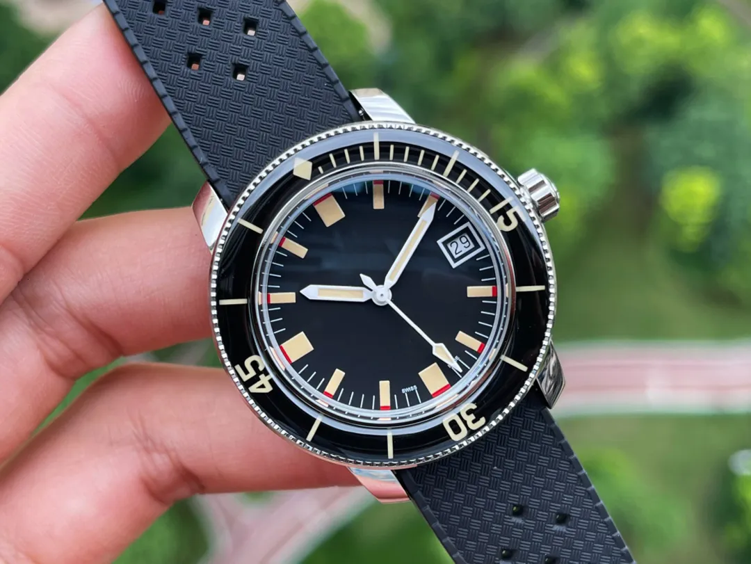 M35879: Jaeger LeCoultre Polaris, Ref. Q9008471, 2019 Full