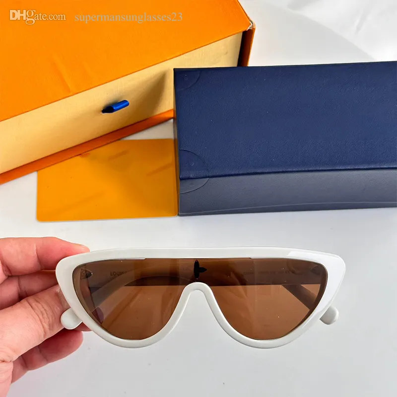 Womens Cat Eye Sunglasses with Cream Acetate Frame and Black  display picture 2