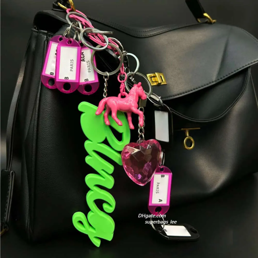 DHgate.com:Designer Leather Keychain Set: Luxury Accessories DHgate.com:Designer Leather Keychain Set: Luxury Accessories