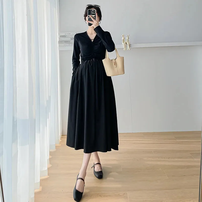 Black Long Sleeve Maternity Dress with V-Neck Natural Color Brief Style for Pregnancy  Party Plus Size from Dhgate Maternity Dresses - price 69.09