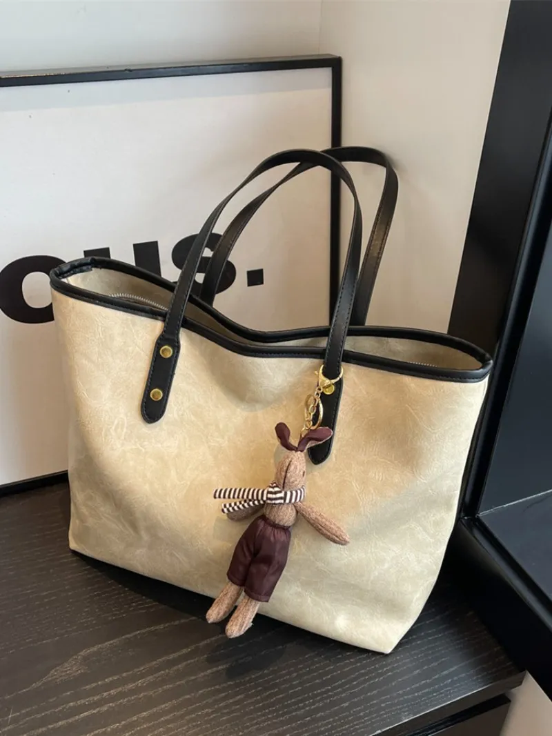 Commuter Bag Women s 2024 New Style Bag High end Texture Niche Tote Bag Large Capacity Hot selling Shoulder Bag Designer Bag