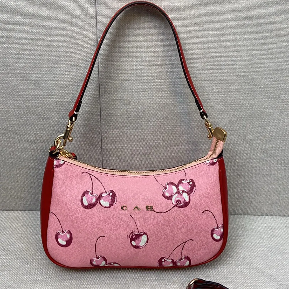 トートバッグ KIRSH Cherry 3D Graphic Enamel Handbag Pink KKRSBBG508MPIA Vivid Fruit Print Designer Womens Handbag With Removable