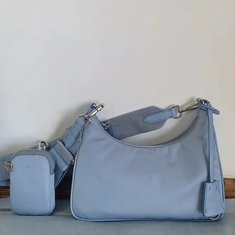 Prada Re Nylon alltop Fastening Astral