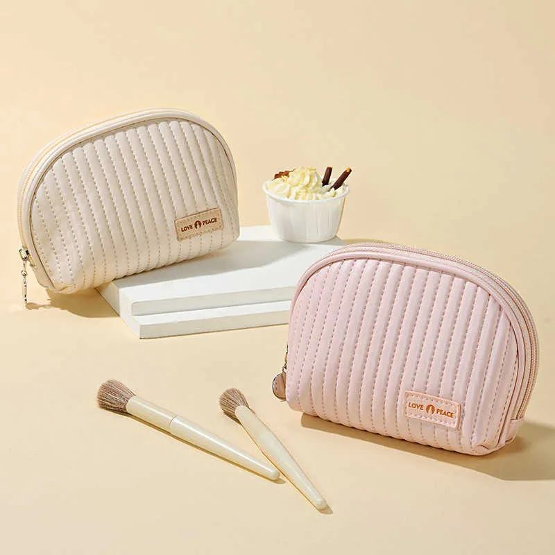 Mini Portable Makeup Bag Cute Half Round Cosmetic Organizer, Stylish  Travel Lipstick Wash Bag, Fashion PU Leather Storage (G240617)