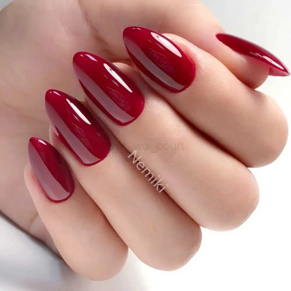 Designs Brancos De Unhas Curtas: Red Stiletto Pressione Unhas Para Mulheres  DIY Fake Nails Com Cola Manicure Tools 2024 De $27,41 | DHgate, image size:1000x1000
