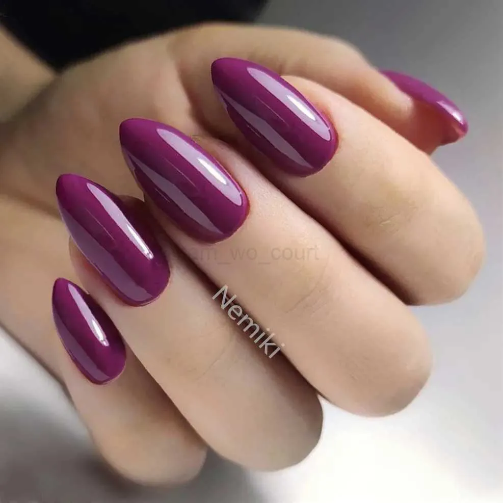 Designs Brancos De Unhas Curtas: Red Stiletto Pressione Unhas Para Mulheres  DIY Fake Nails Com Cola Manicure Tools 2024 De $27,41 | DHgate, image size:987x987