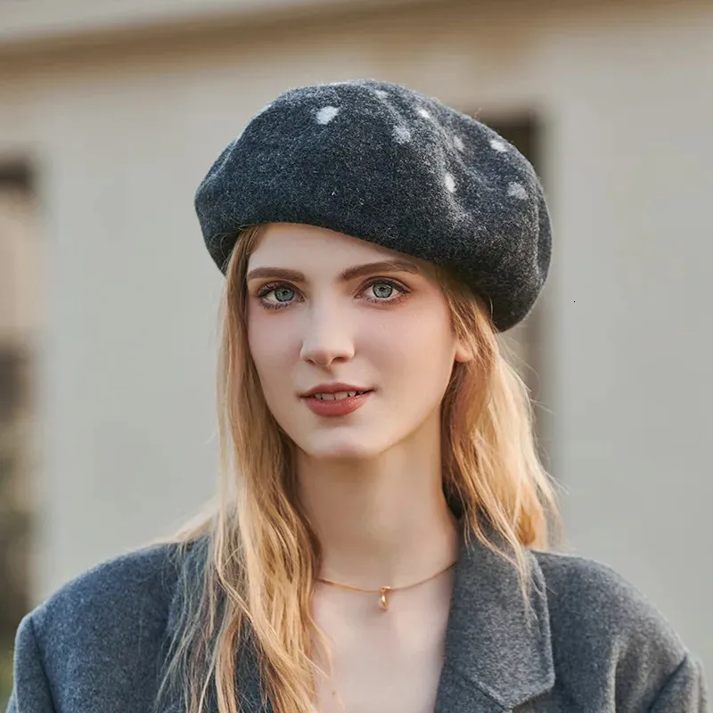 Elegant Wool Beret: Warm Womens Winter Beanie Hat Stylish French