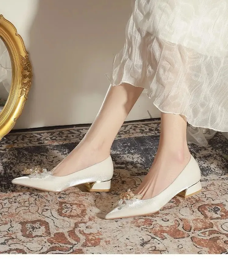 Pointed Low Heel Bridal Flats For Women Elegant Wedding Shoes_voghion.com