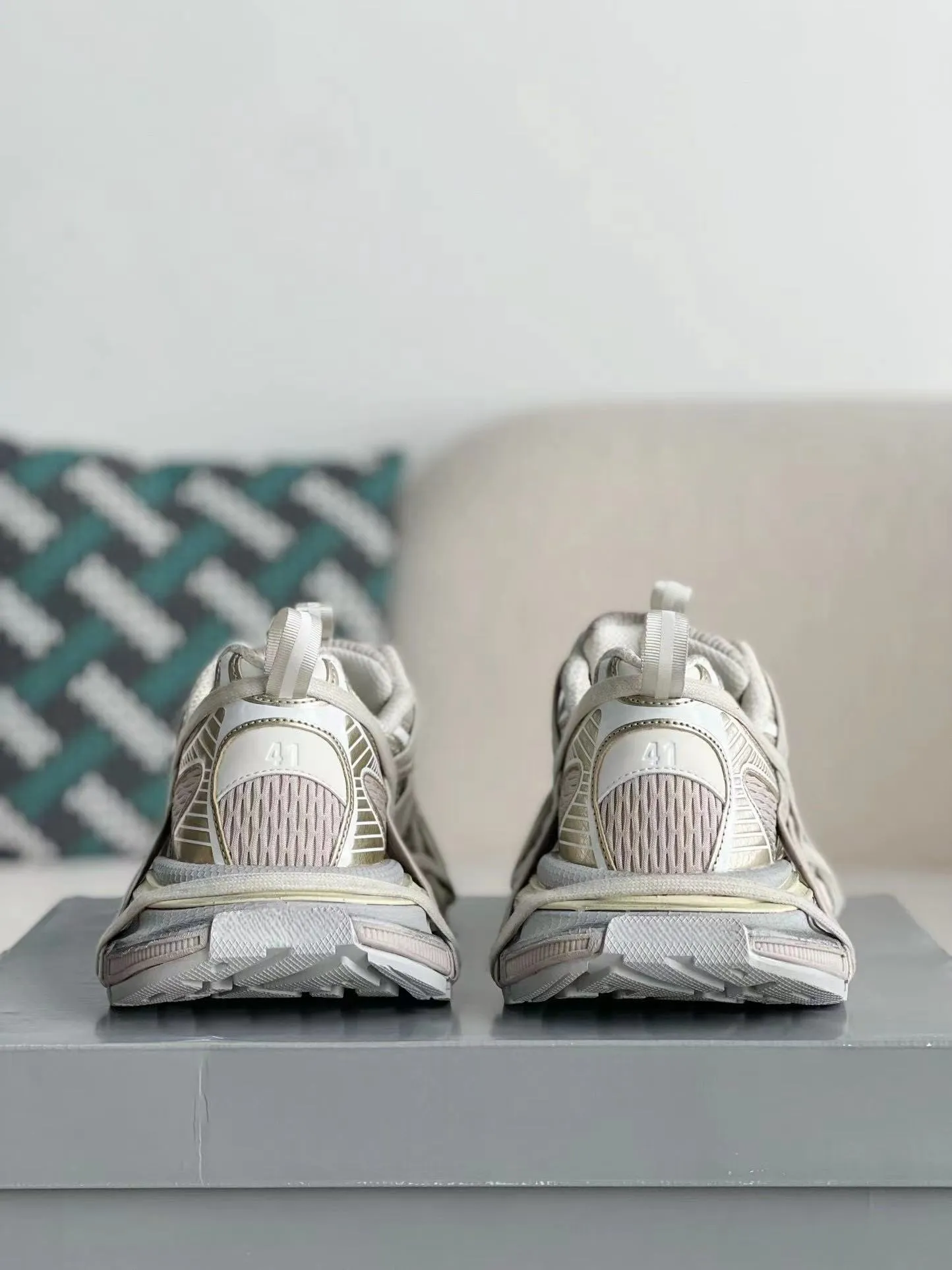 Premium Track Sneakers: Best Seller, Extreme Comfort