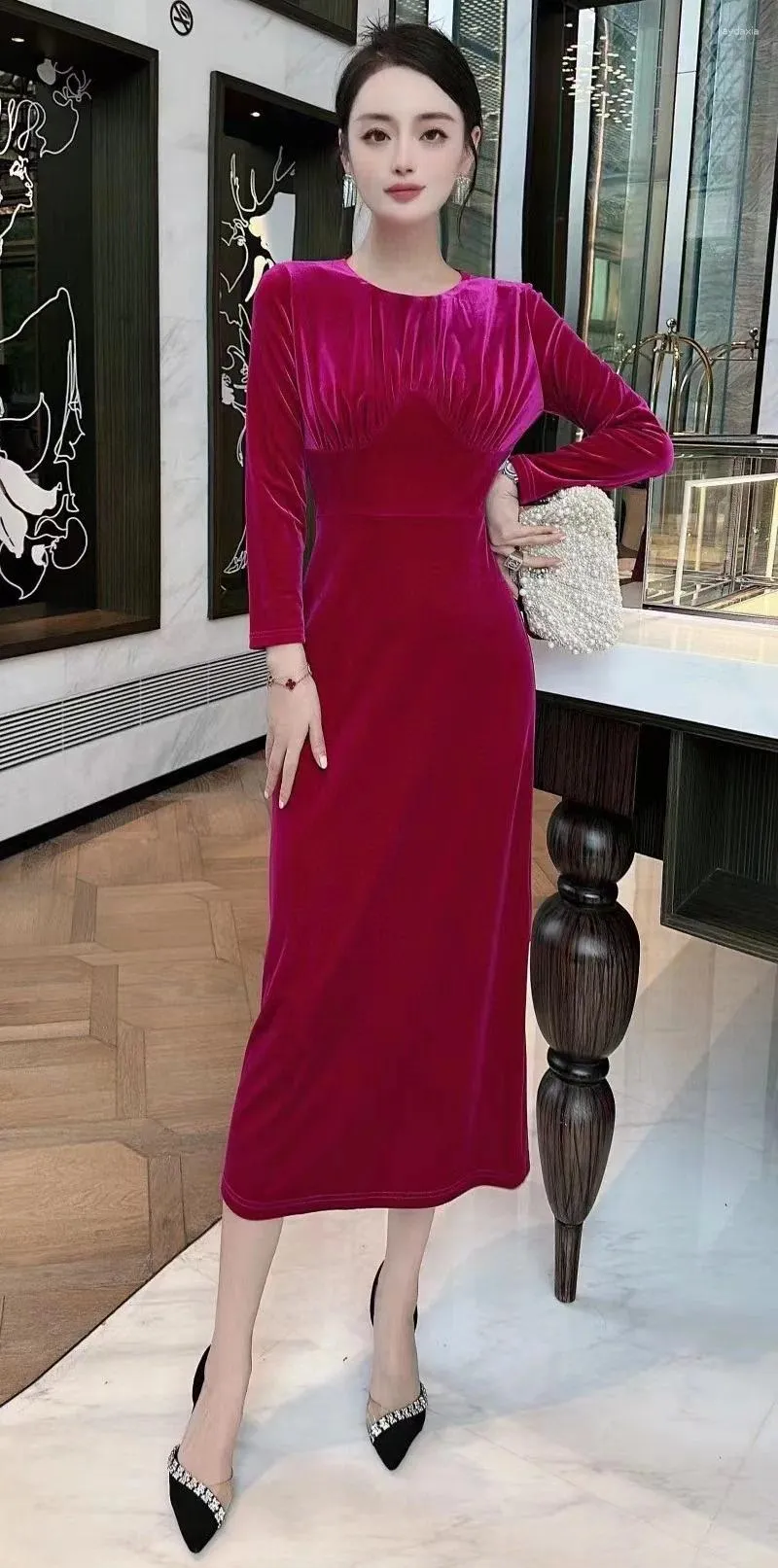 Elegant Velvet Sheath Dress - Womens Long Sleeve Bodycon Party Dress, Sexy  Back Split, Autumn Winter Fashion - Rose & Black from Dhgate Basic & Casual  Dresses - price 94.72