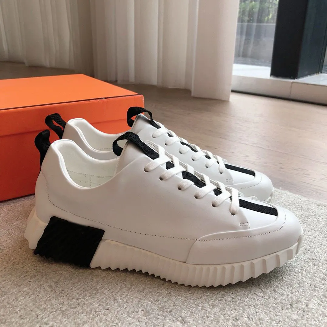 Famous Brand Jump Designer Men Sneakers Shoes White Black Leather Runner Sports Man Comfort Rubber Sole Skateboard Walking Black White Casual Shoe