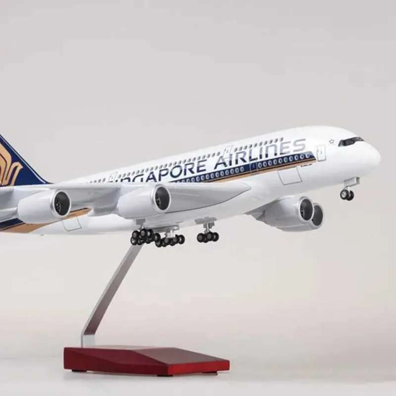 エアバス A380 シンガポール航空　1/160 航空機模型 LEDライト付き エアバス A380 シンガポール航空 1/160 航空機模型 LEDライト