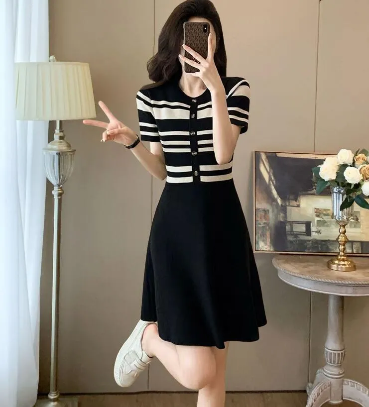 Womens Knit Black Knit Dress With High Waist And Black And White Stripes Perfect For Summer From Amy23410 25.78 DHgate.Com
