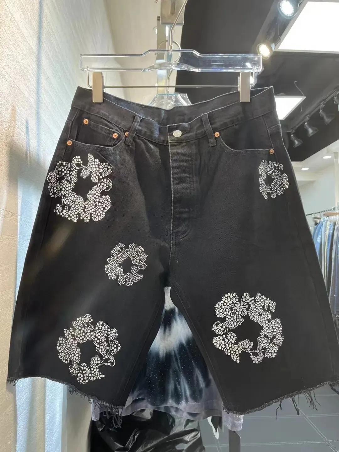 Luxury Designer Men's Denim denim shorts with Flower Luxury Designer Men's Denim denim shorts with Flower