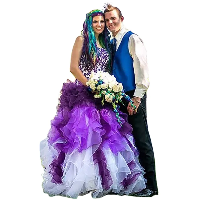 Abiti Da Sposa Viola E Bianchi A Cascata Di Arti Da Arzo Di