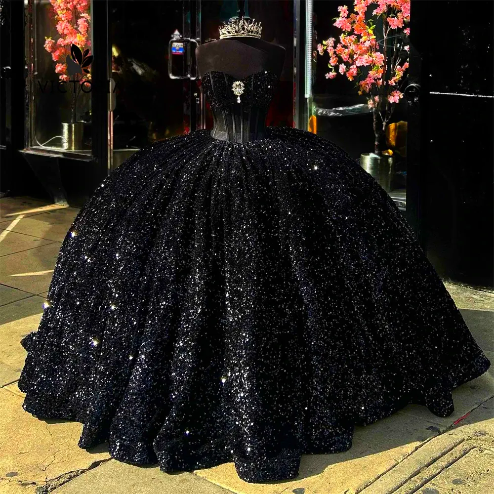Glitter Black Sequined Quinceanera Dresses Corset Sweetheart Neck Sleeveless Ball Gown Prom Birthday Special Occasion Gowns Vintage Gothic Sixteen