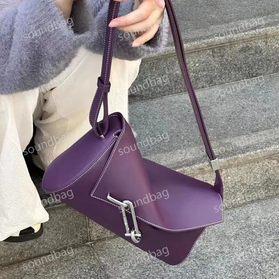 DHgate.com:Soft Leather Crossbody Slouch Bag: Autumn/Winter