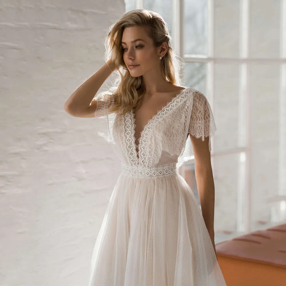 Cap Sleeves Appliques Backless V-neck Beach Lace Bridal Dress Cap Sleeves Appliques Backless V-neck Beach Lace Bridal Dress