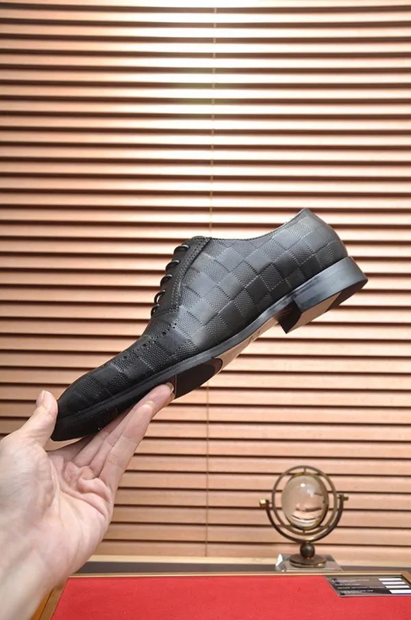 chinese dress ladies Wholesale Leather Cream Classic Men's Shoes