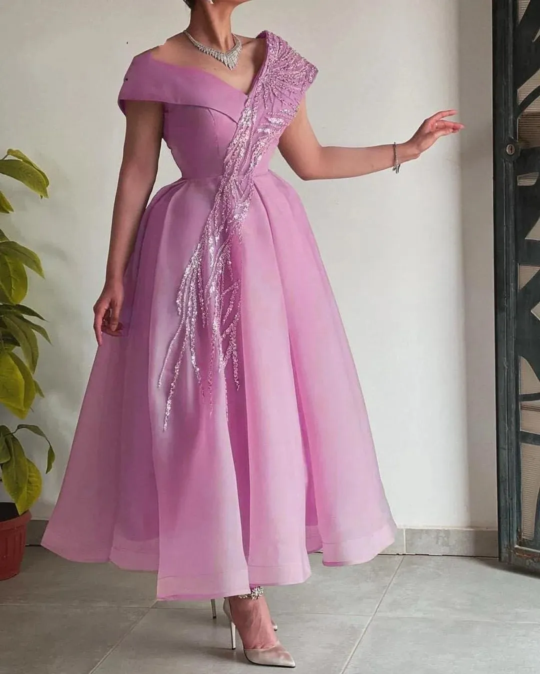 One-Shoulder Evening Formal Dress Lace Appliques Organza Saudi Arabic Prom Gown One-Shoulder Evening Formal Dress Lace Appliques Organza Saudi Arabic Prom Gown