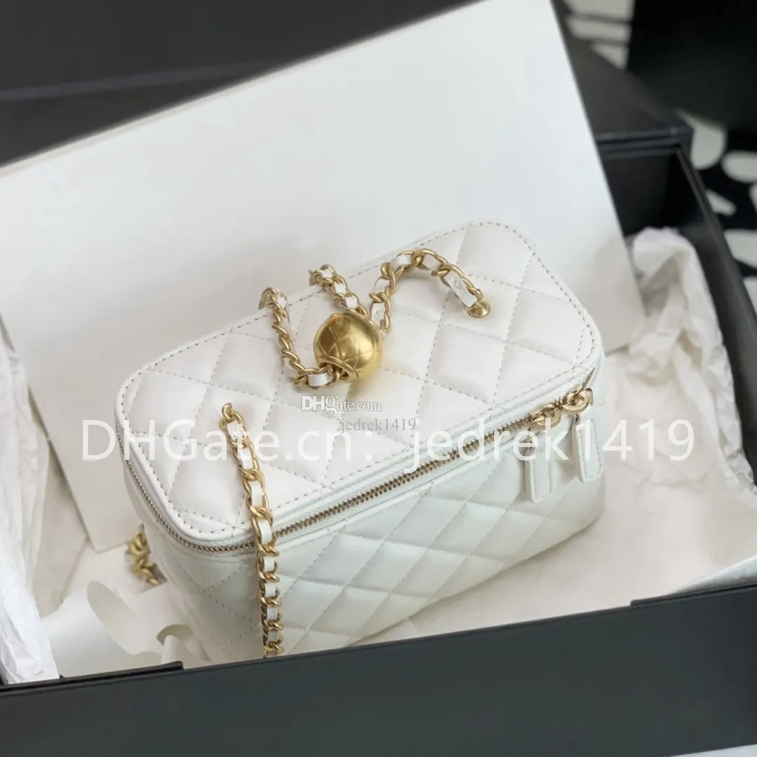 Luxury Designer Box Cosmetic Bag With Crystal Chain Strap Top 